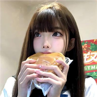 纸板屋女孩封面