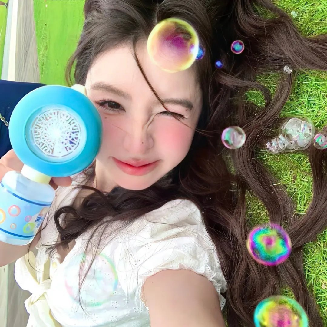 安妮的一千日封面